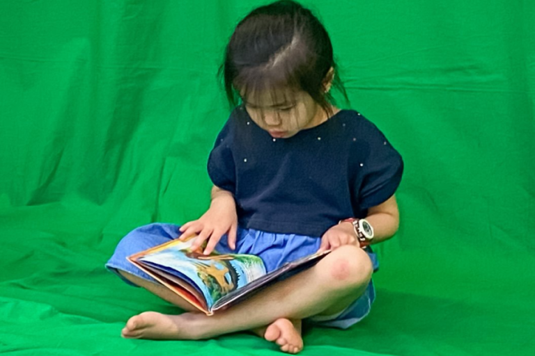 ‘i-wish-i-was-small-enough’,-how-could-a-green-screen-make-this-a-reality? 